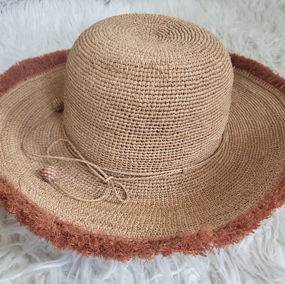 Helen Kaminski | Accessories | Helen Kaminski Raffia Hat One  display picture 3